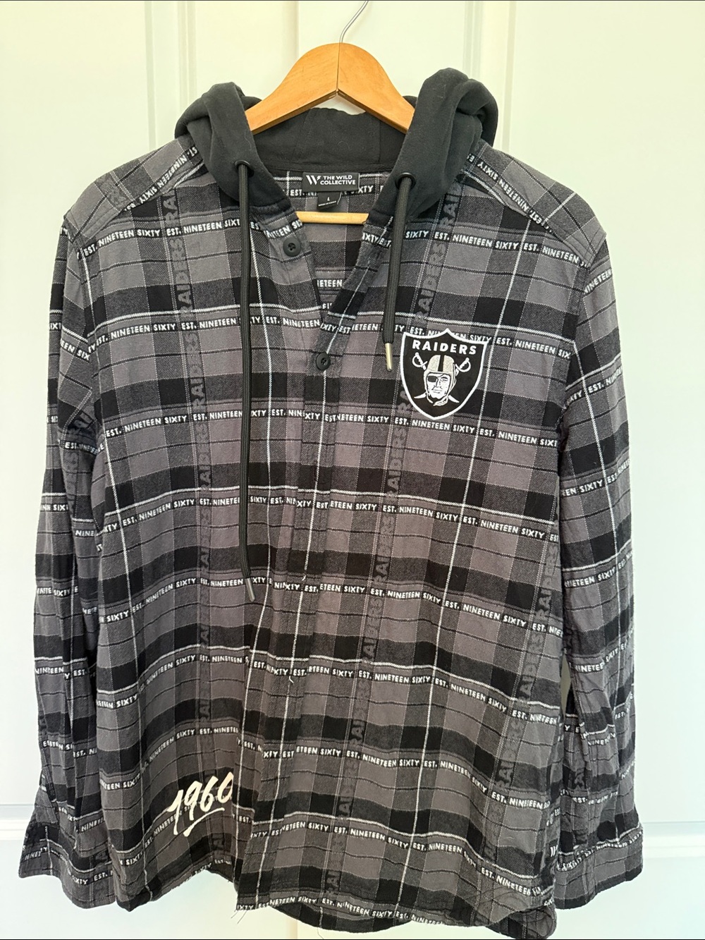 Las Vegas Raiders Gray Plaid Hooded Button-Up Shirt